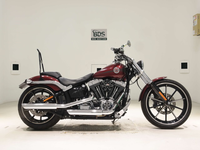 HD BREAKOUT FXSB1580 2015