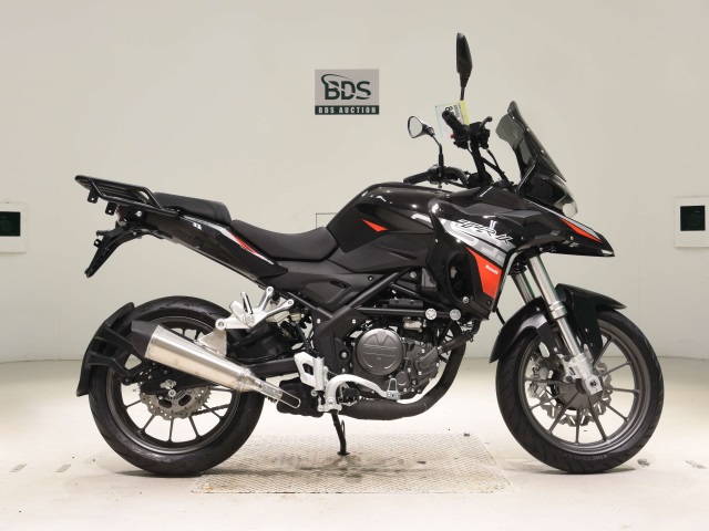 Benelli TRK251 2023