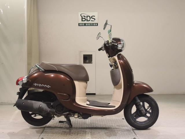 Honda GIORNO 2011