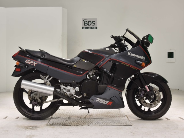 Kawasaki GPX750R 1986
