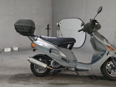 Suzuki VECSTAR 125