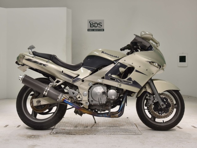 Kawasaki ZZ-R400 1998