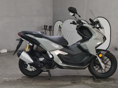 Honda ADV 160 2025