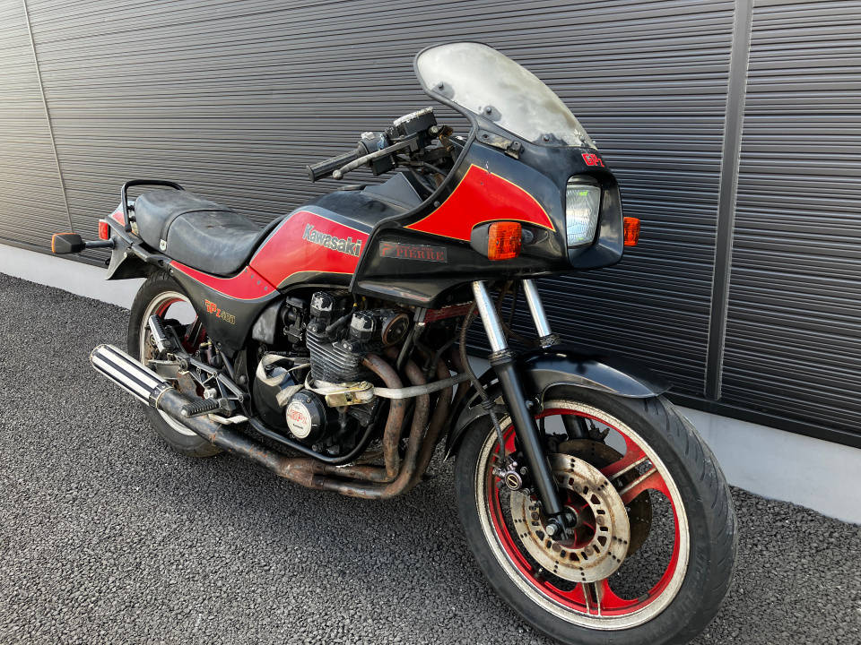 Kawasaki GPZ400 1983