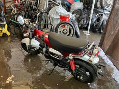 Honda DAX125 2022