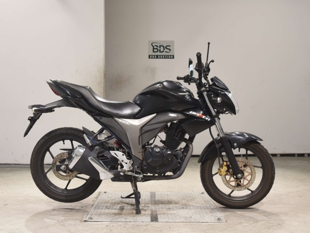 Suzuki GIXXER150