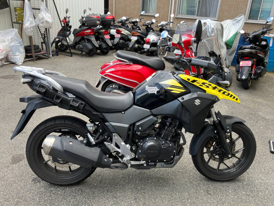 Suzuki V-STROM DL250