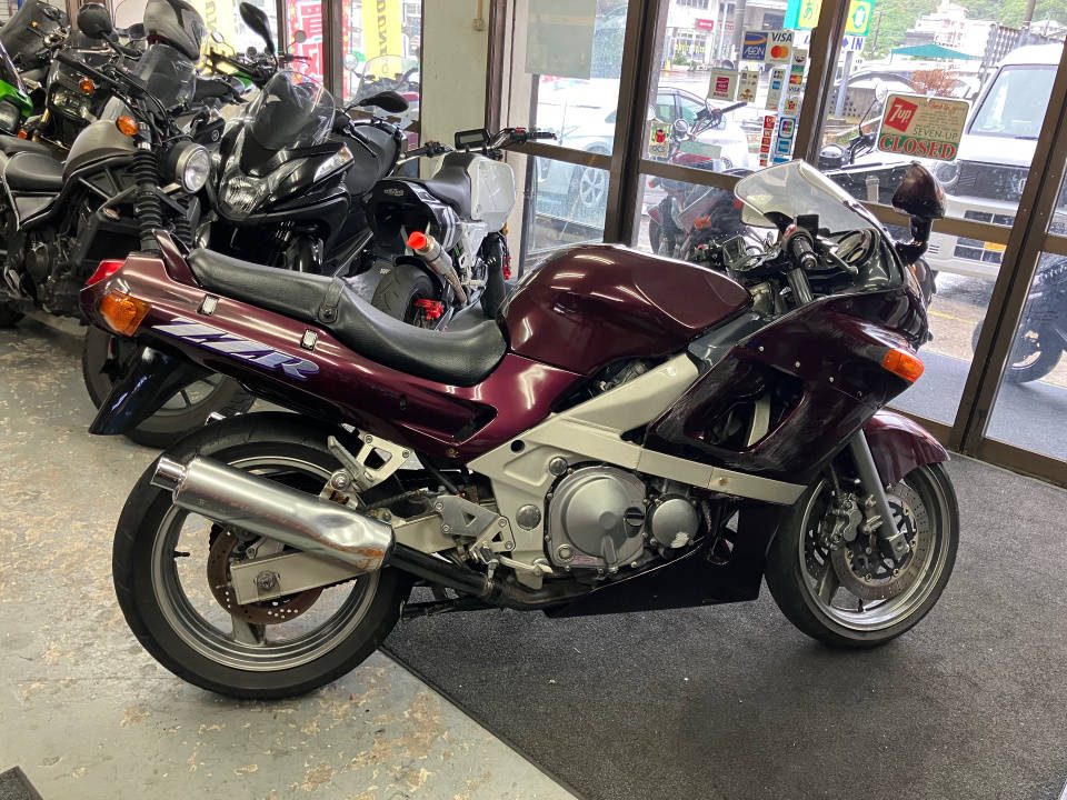 Kawasaki ZZ-R400 1997