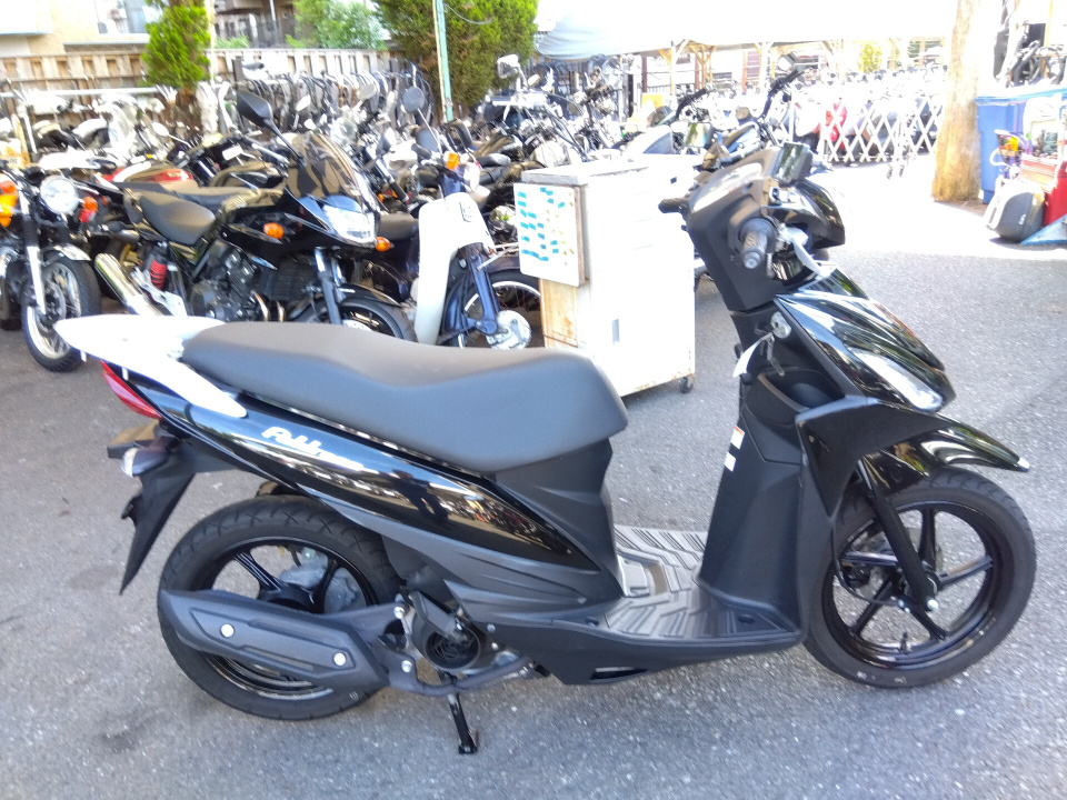 Suzuki ADDRESS V110