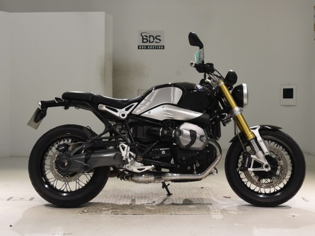 BMW R NINE T 2016