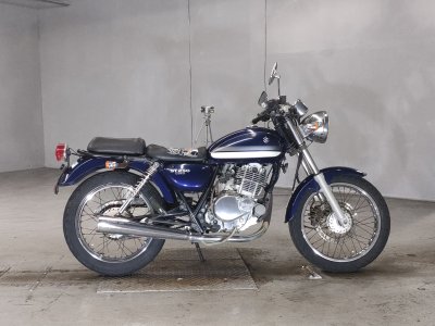 Suzuki ST250