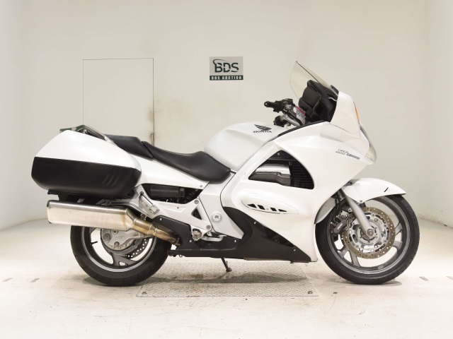 Honda ST1300 PAN EUROPEAN 2006