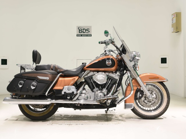 HD ROAD KING FLHRC1580 2008