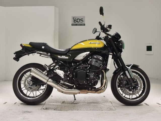 Kawasaki Z900RS 2024