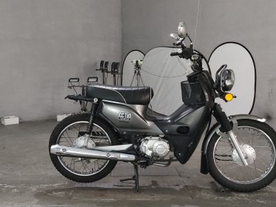 Honda CC110 CROSSCUB 2016