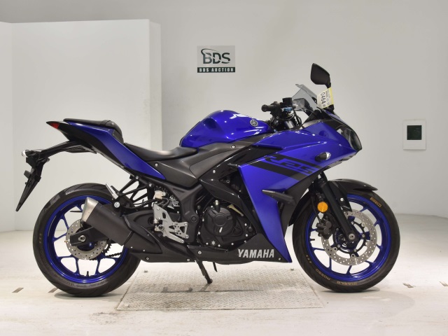 Yamaha YZF-R25A 2018