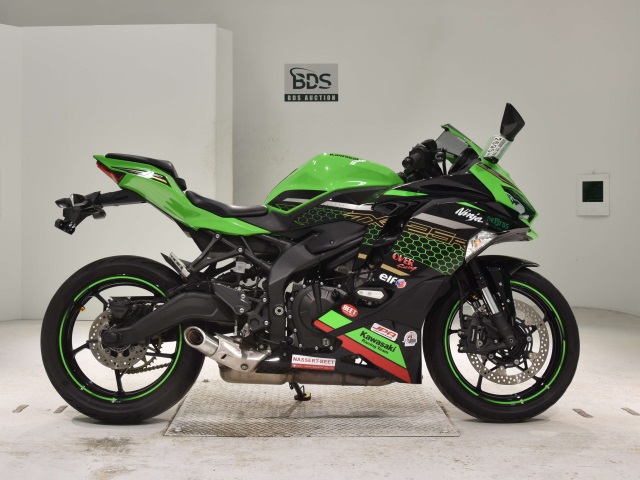 Kawasaki NINJA ZX-25R 2021