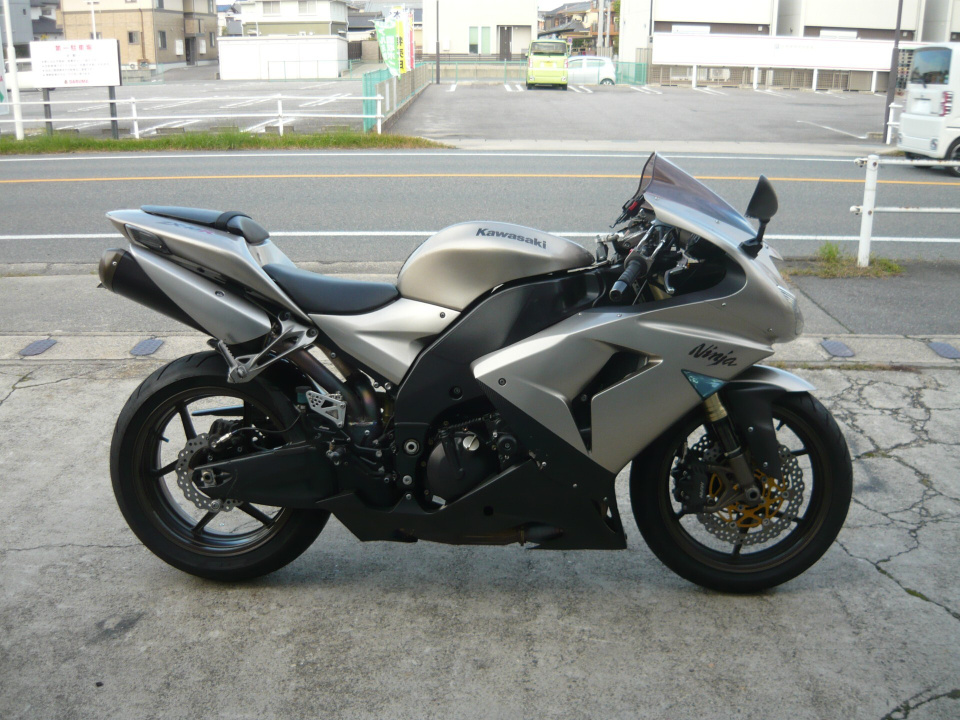 Kawasaki NINJA ZX-10R 2006