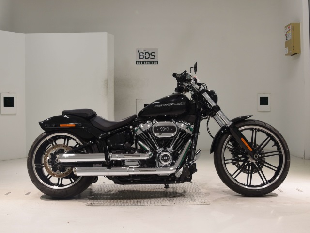 HD BREAKOUT FXBRS1870 2018