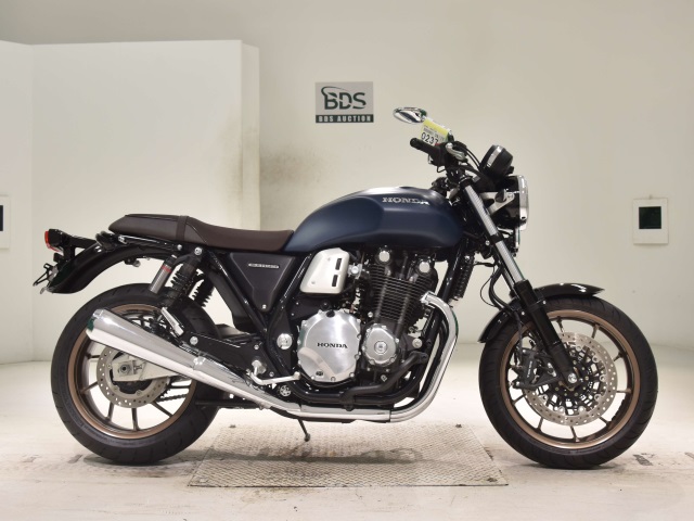 Honda CB1100RS 2022