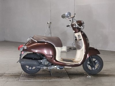 Honda GIORNO 2011