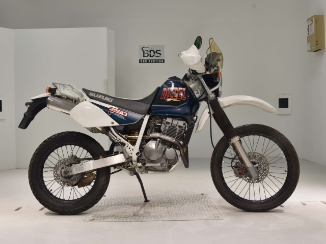 Suzuki DJEBEL250GPS 1998