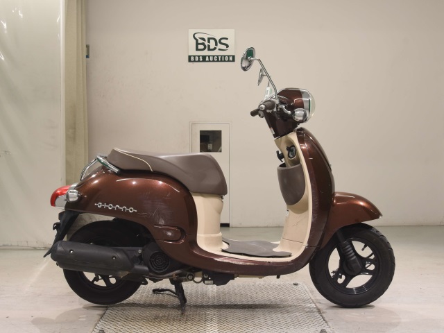 Honda GIORNO 2011