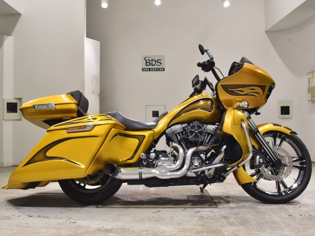 HD ROAD GLIDE FLTRXS1690 2016