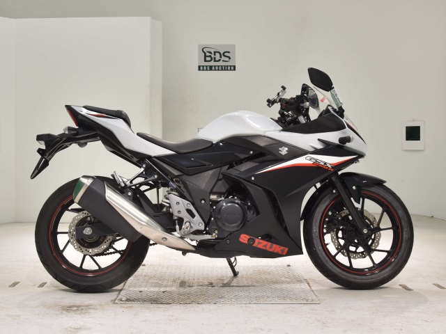 Suzuki GSX250R