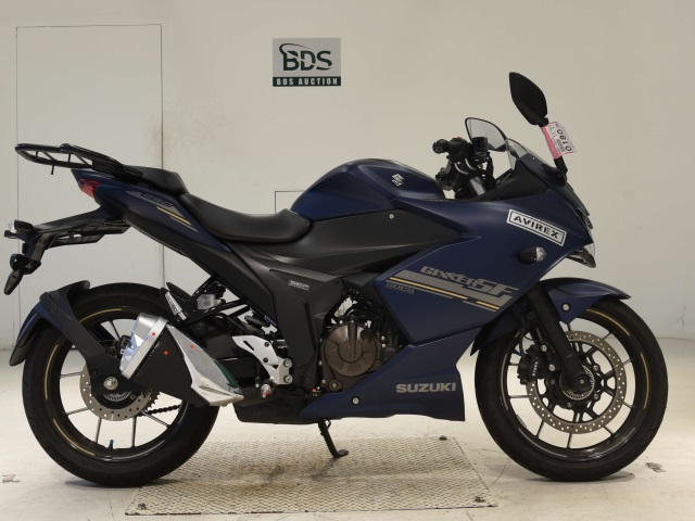 Suzuki GIXXER250
