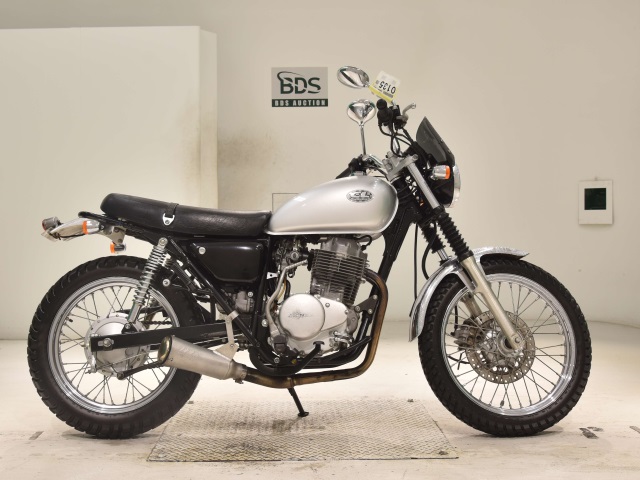 Honda CL400 2000