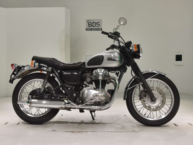 Kawasaki W400 2008