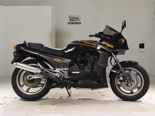 Kawasaki GPZ750R 1984