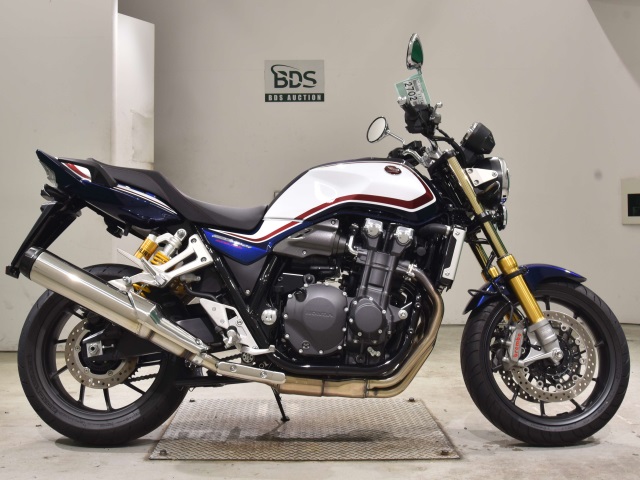 Honda CB1300SF 2024