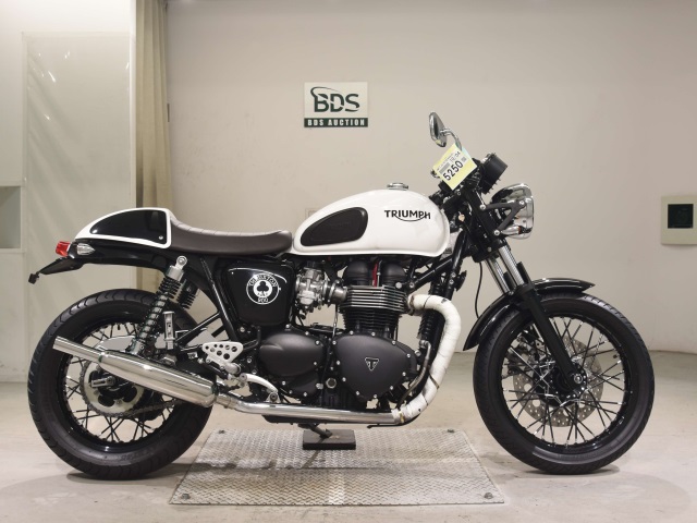 Triumph THRUXTON900 2015