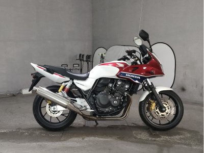 Honda CB400SFVA 2016