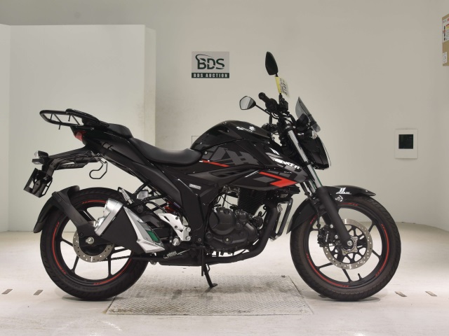 Suzuki GIXXER150