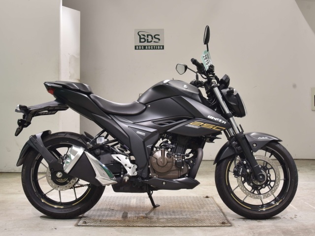 Suzuki GIXXER250