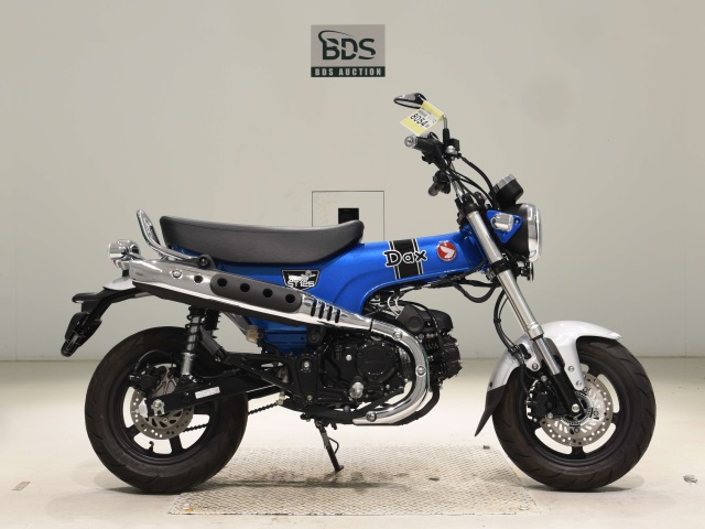 Honda DAX125 2022