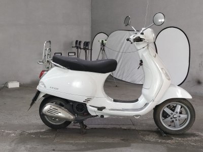 Vespa LX125