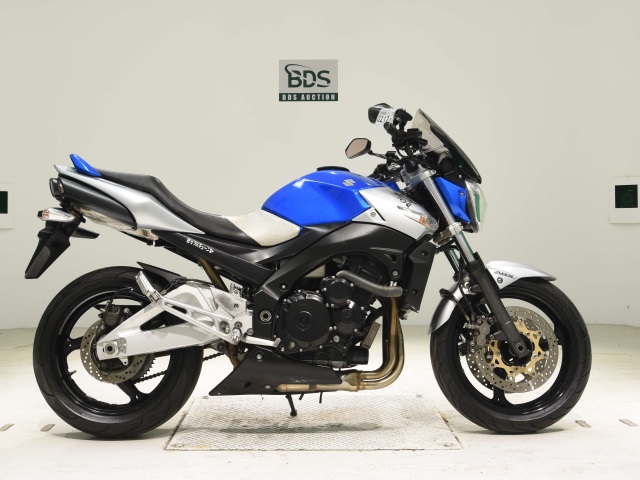 Suzuki GSR400A 2009