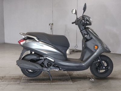 Yamaha AXIS Z 2022