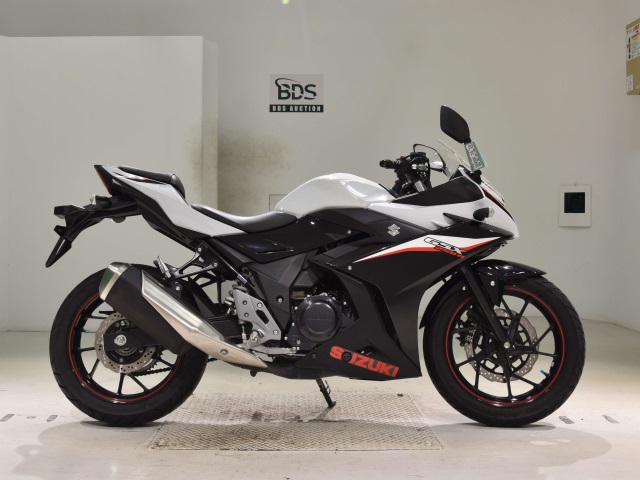 Suzuki GSX250R