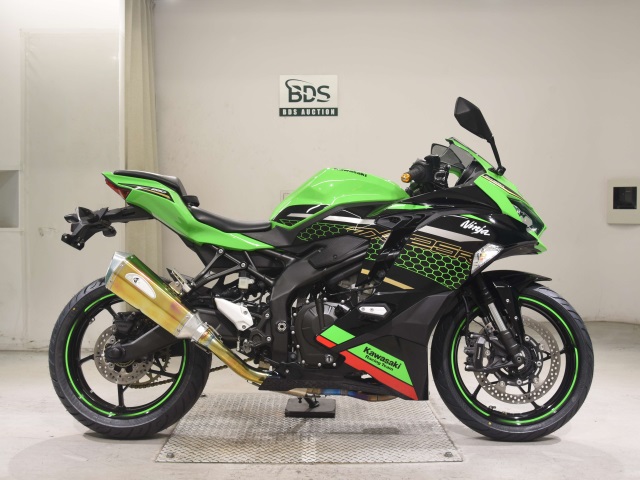 Kawasaki NINJA ZX-25R 2021