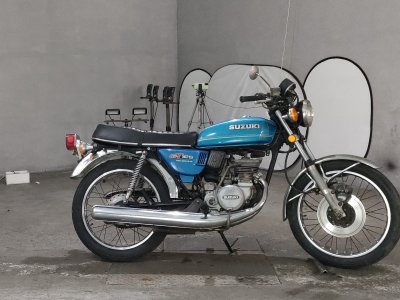 Suzuki GT125