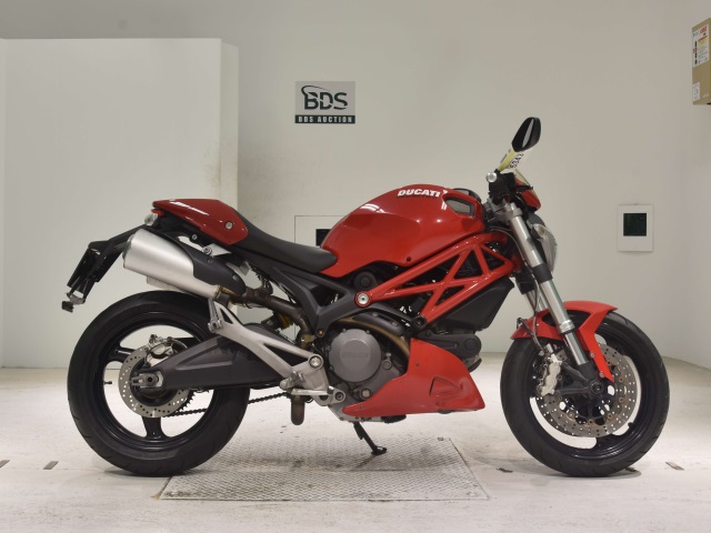 Ducati MONSTER 696 2011