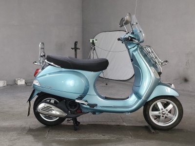 Vespa LX150IE