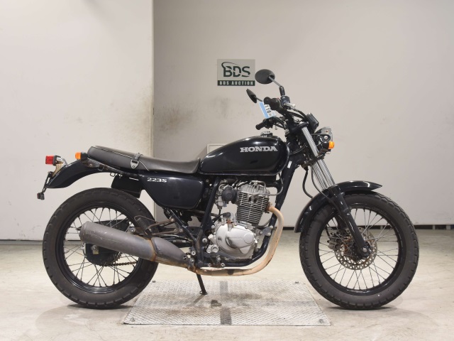 Honda CB223S 2010