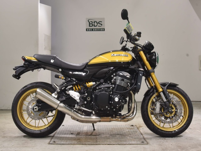Kawasaki Z900RS SE 2024
