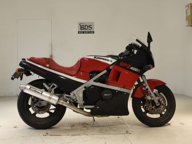 Kawasaki GPZ400R 1985